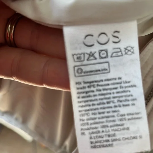 COS Women's long-length quilted cream vest - Picture 4 of 7